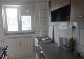 Închiriez apartament