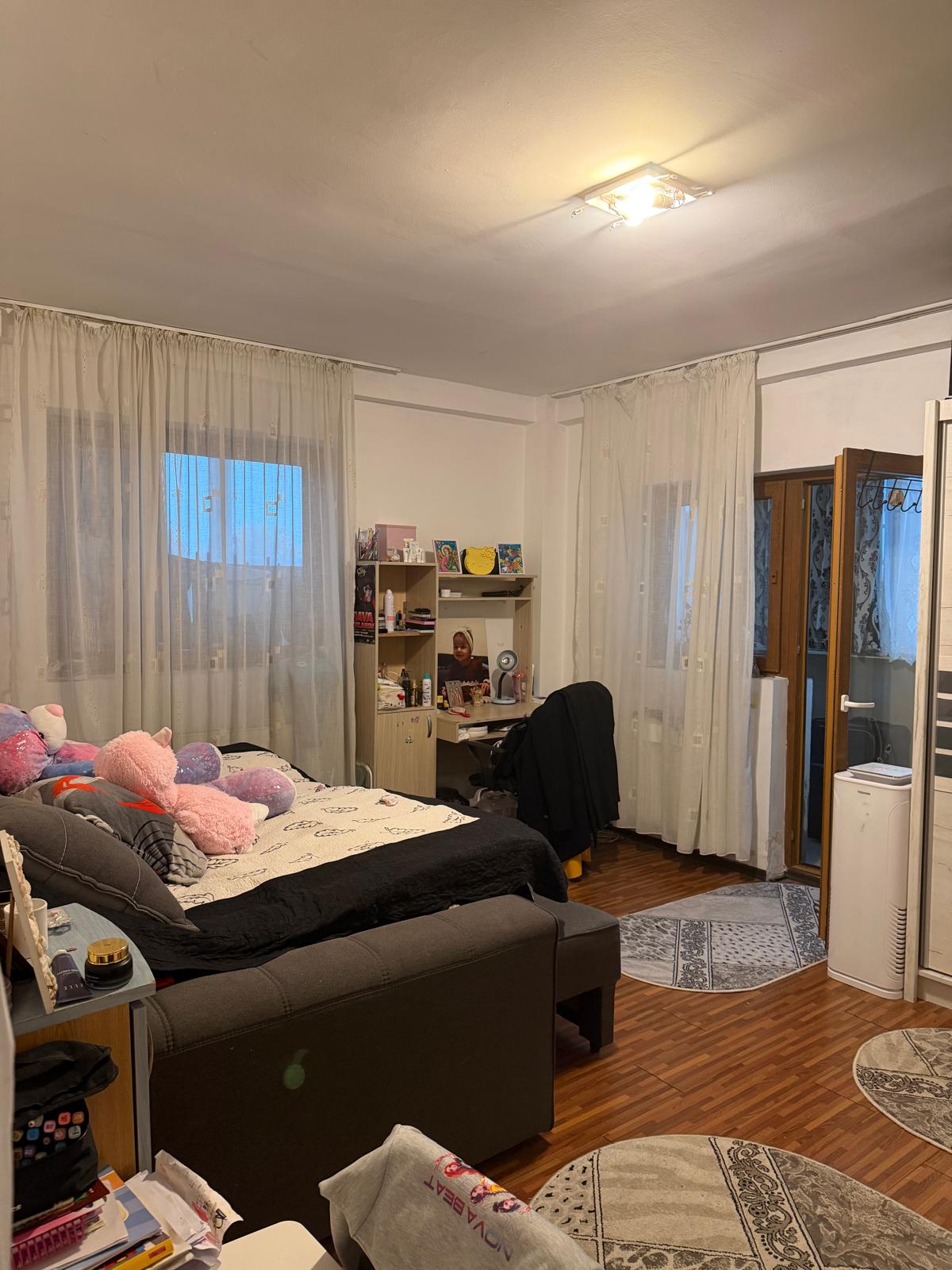 Vanzare 2 camere Gladiolelor km8