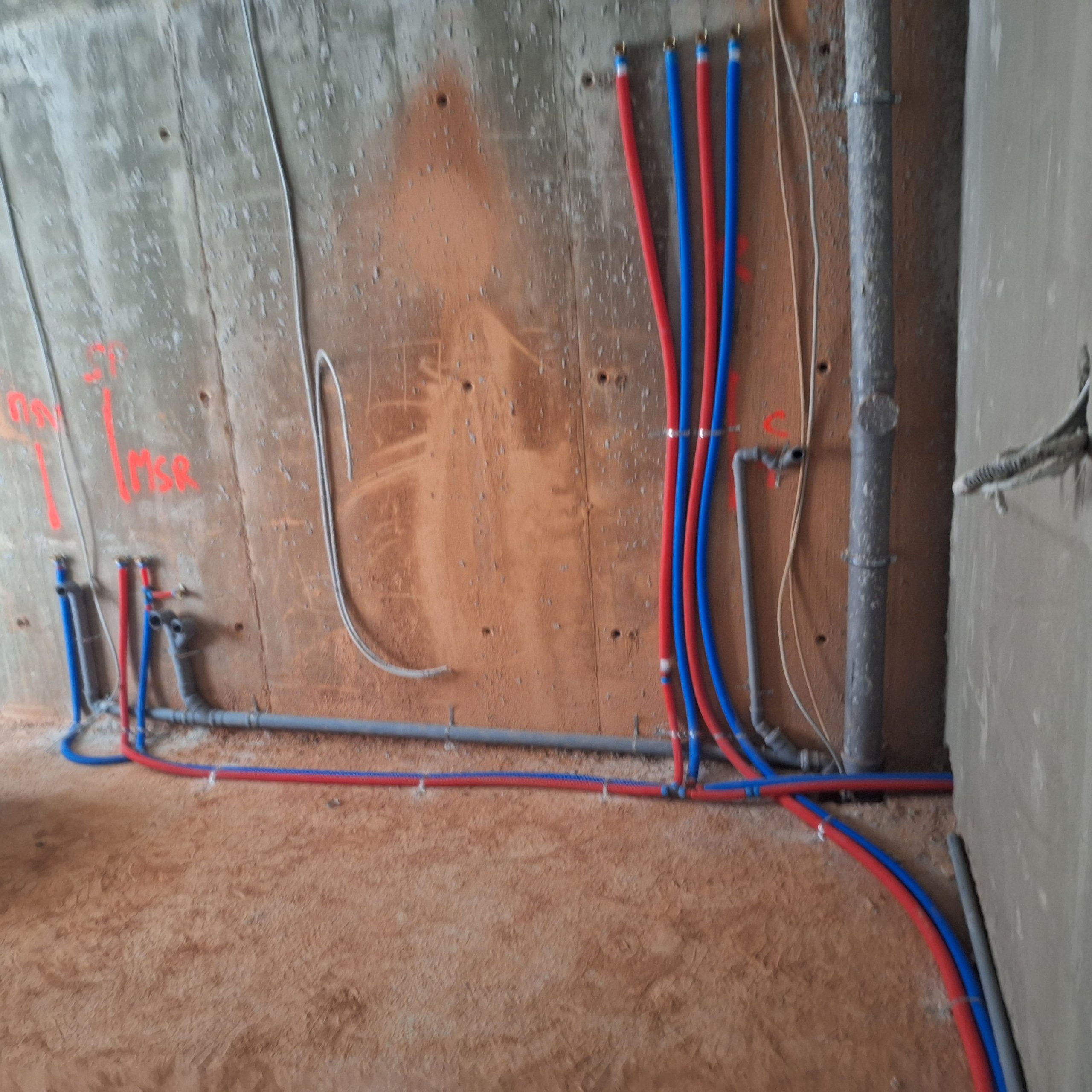 Instalator sanitare,termice si electrice