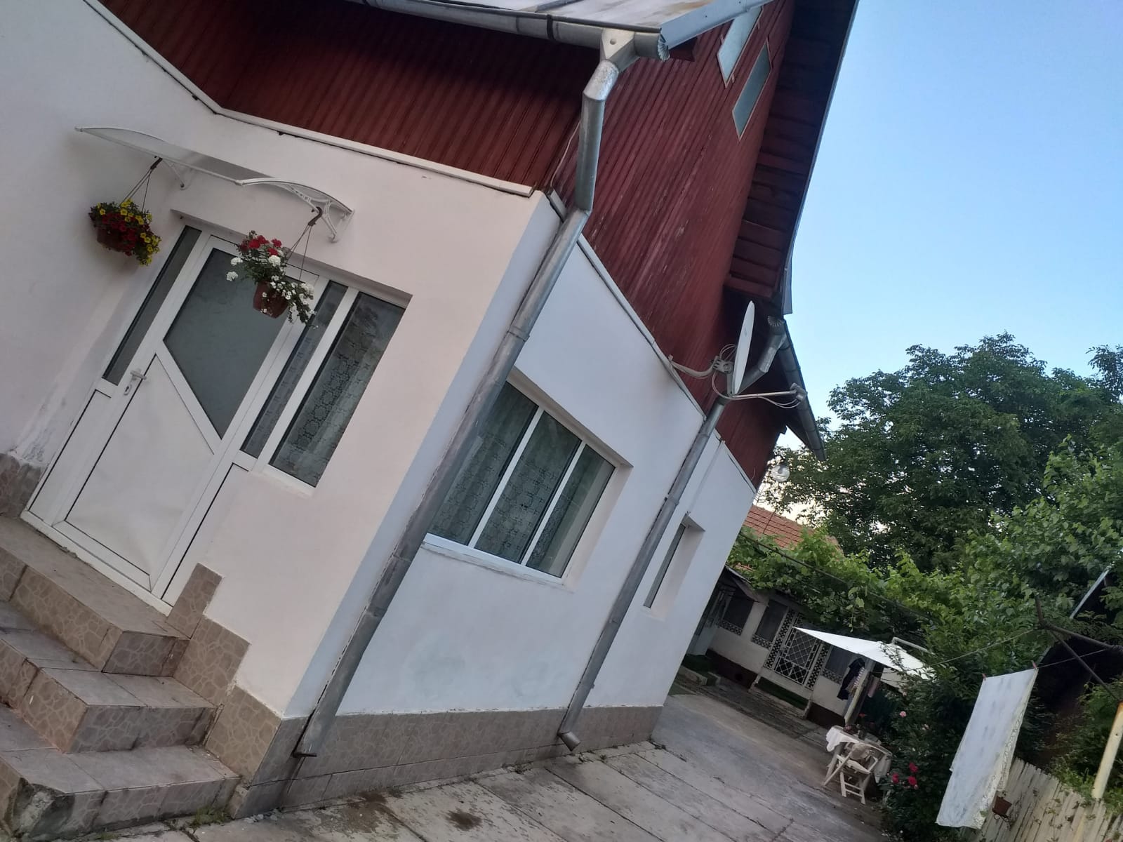 Casa de vanzare in Cocorastii Caplii, la 7 km de Campinae