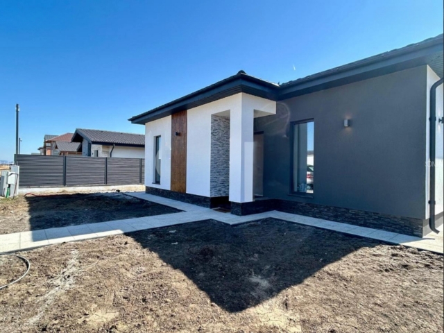 Casa 4 camere, 159mp, teren 500mp, zona Sanpetru,Brasov, 223.000euro