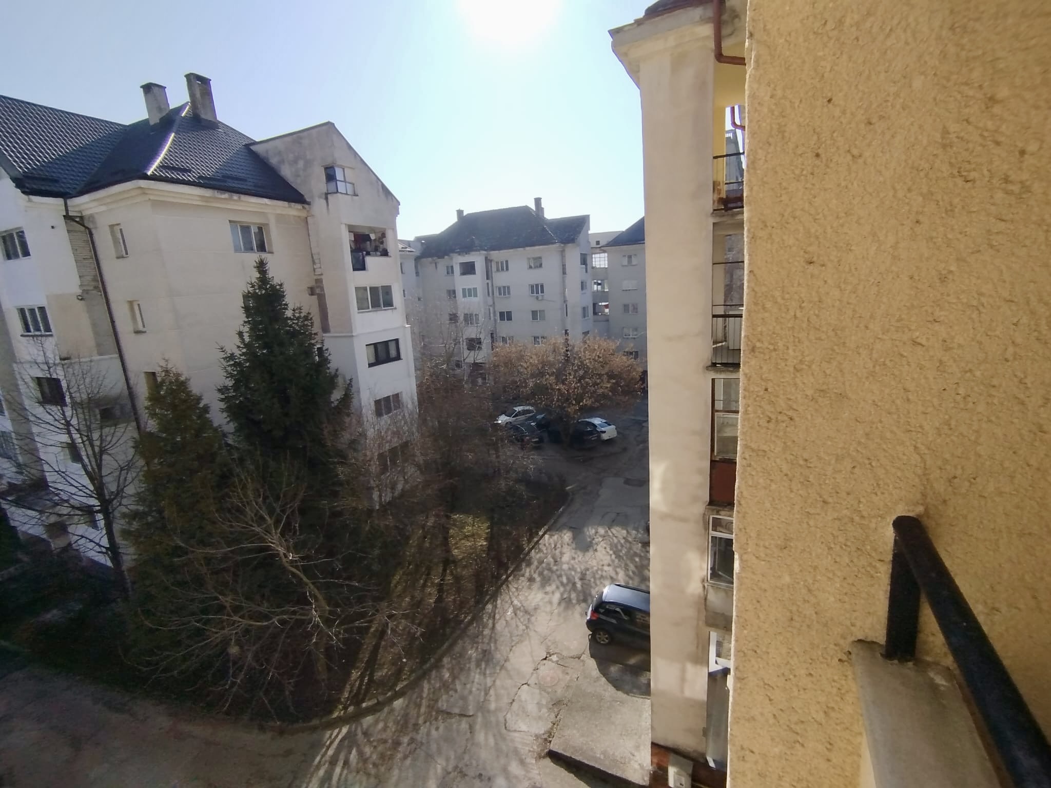 VÂNZARE APARTAMENT SPAȚIOS 4 CAMERE | LOCAȚIE EXCELENTĂ | IDEAL INVESTIȚIE