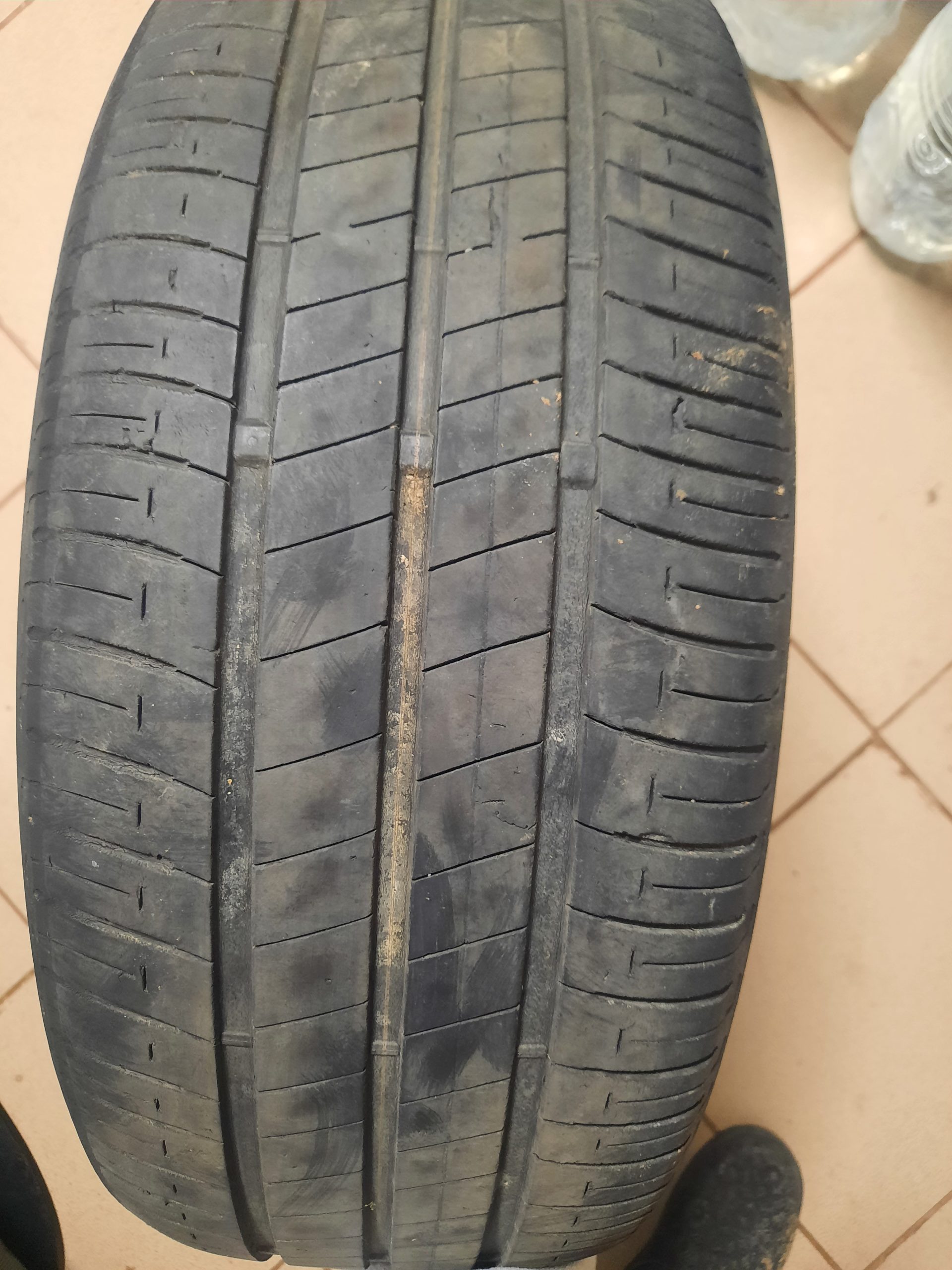 Vând anvelope vară Bridgestone