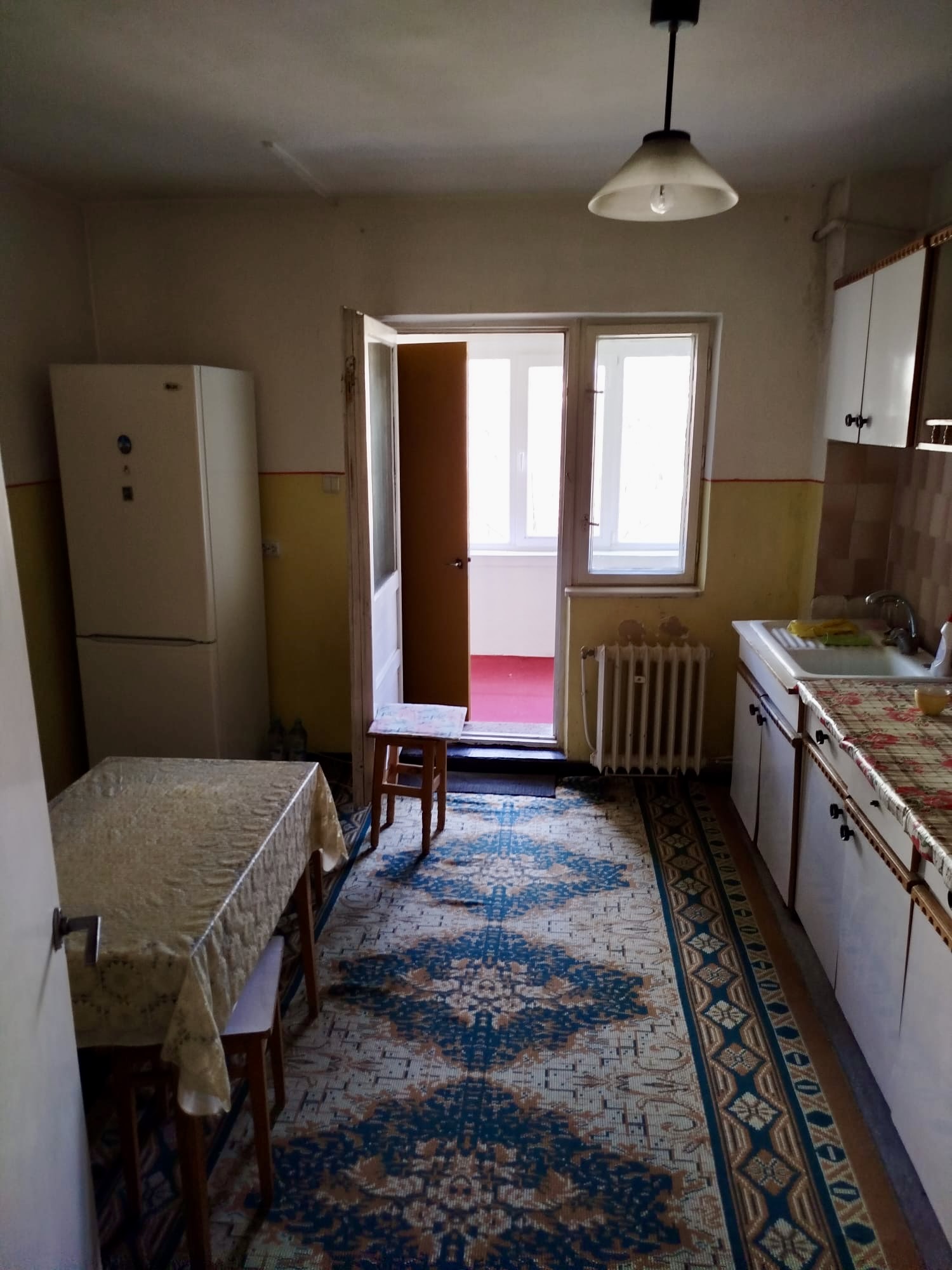 VÂNZARE APARTAMENT SPAȚIOS 4 CAMERE | LOCAȚIE EXCELENTĂ | IDEAL INVESTIȚIE