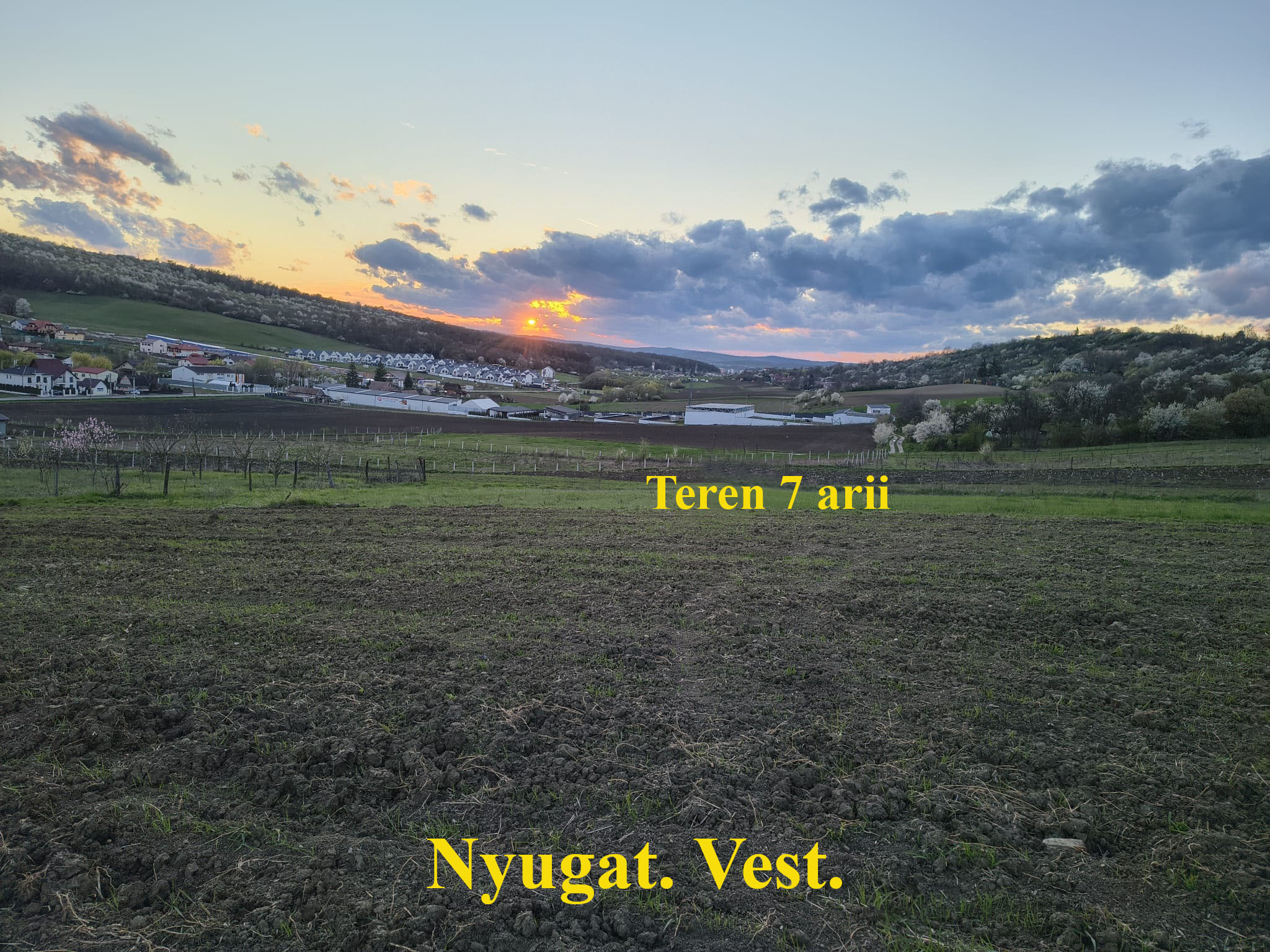 Teren intravilan 7 arii, poziționat însorit, cu priveliște excepțională!