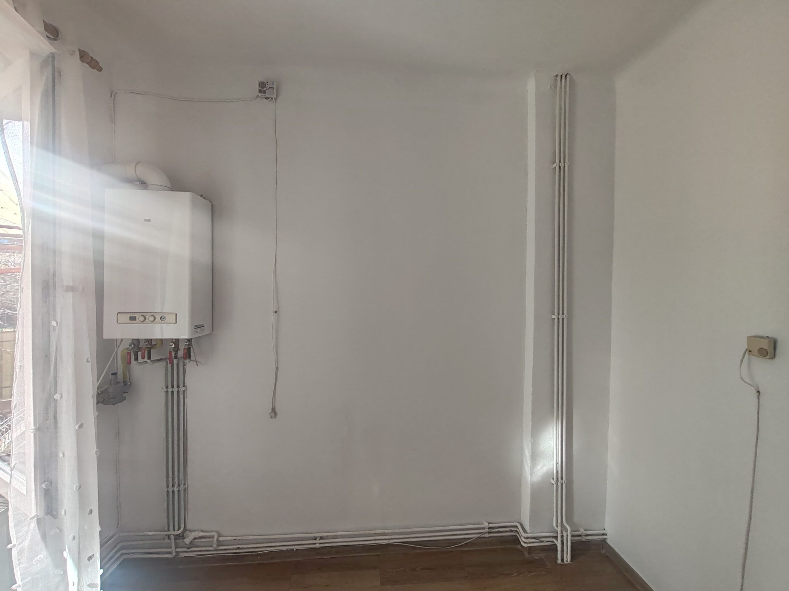 Închiriez spațiu comercial în Reșița