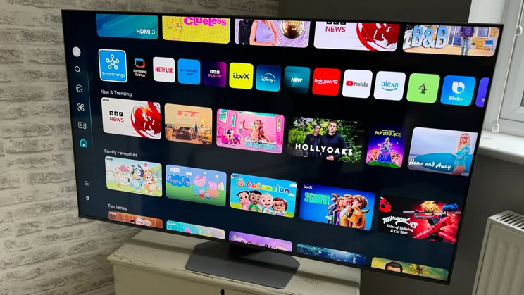 Tv Qled 4K Samsung 115cm .Tv smart samsung 80cm.Noi sigilate.