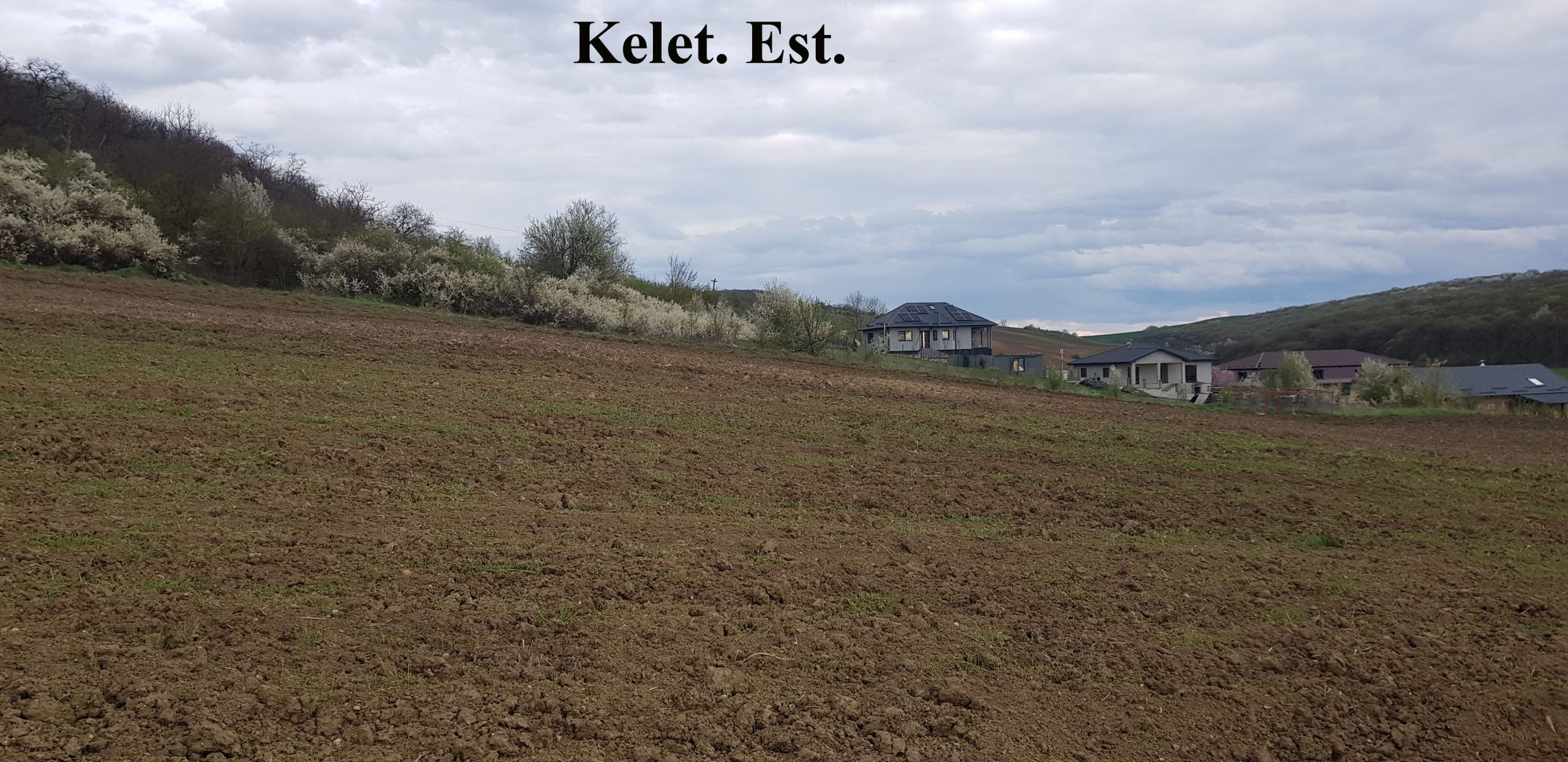 Teren intravilan 7 arii, poziționat însorit, cu priveliște excepțională!