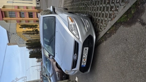 Vând Ford Mondeo
