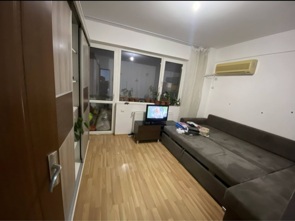 Vand garsonieră, complet echipată 34 mp balcon Popești-Leordeni