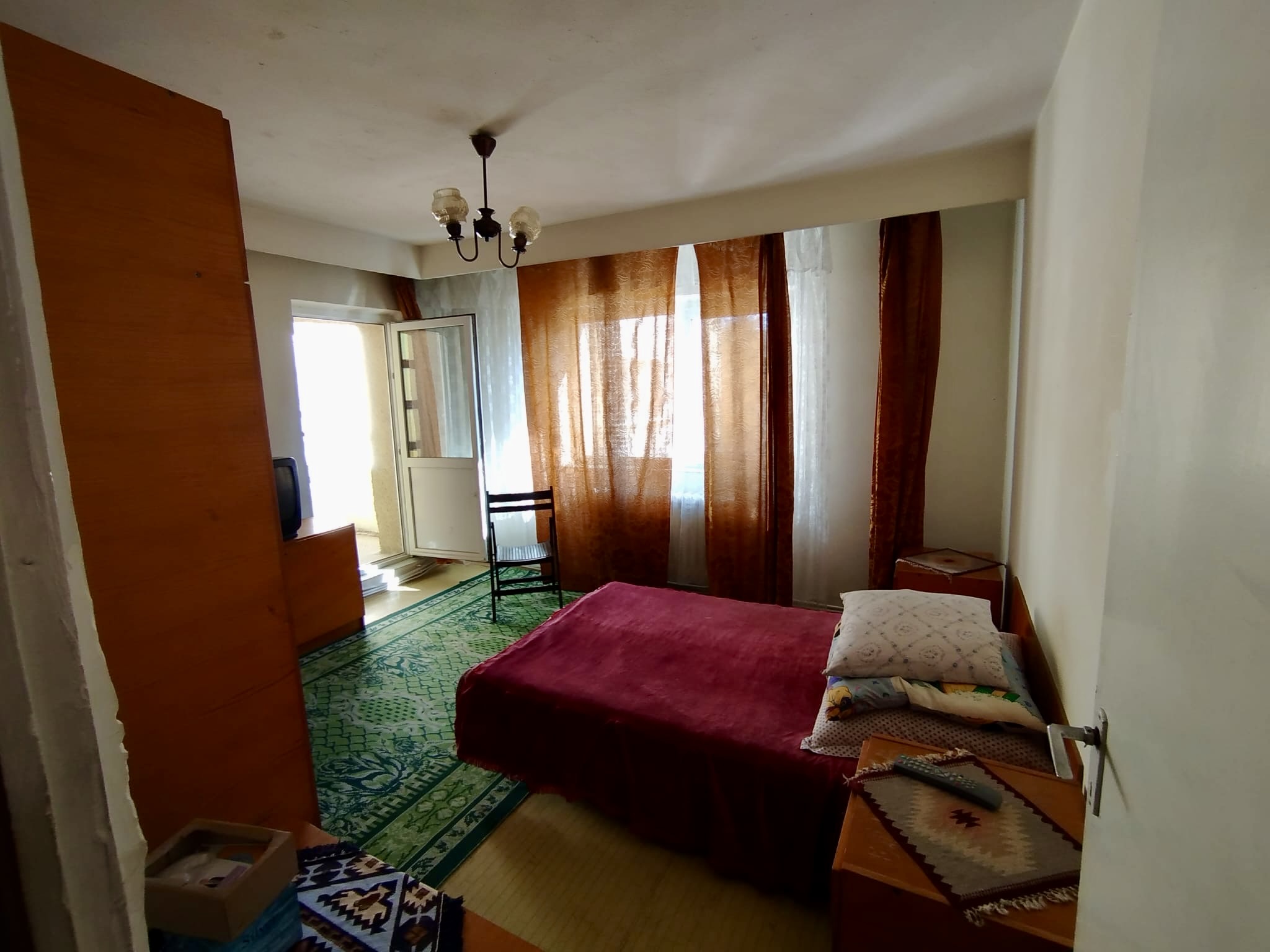 VÂNZARE APARTAMENT SPAȚIOS 4 CAMERE | LOCAȚIE EXCELENTĂ | IDEAL INVESTIȚIE