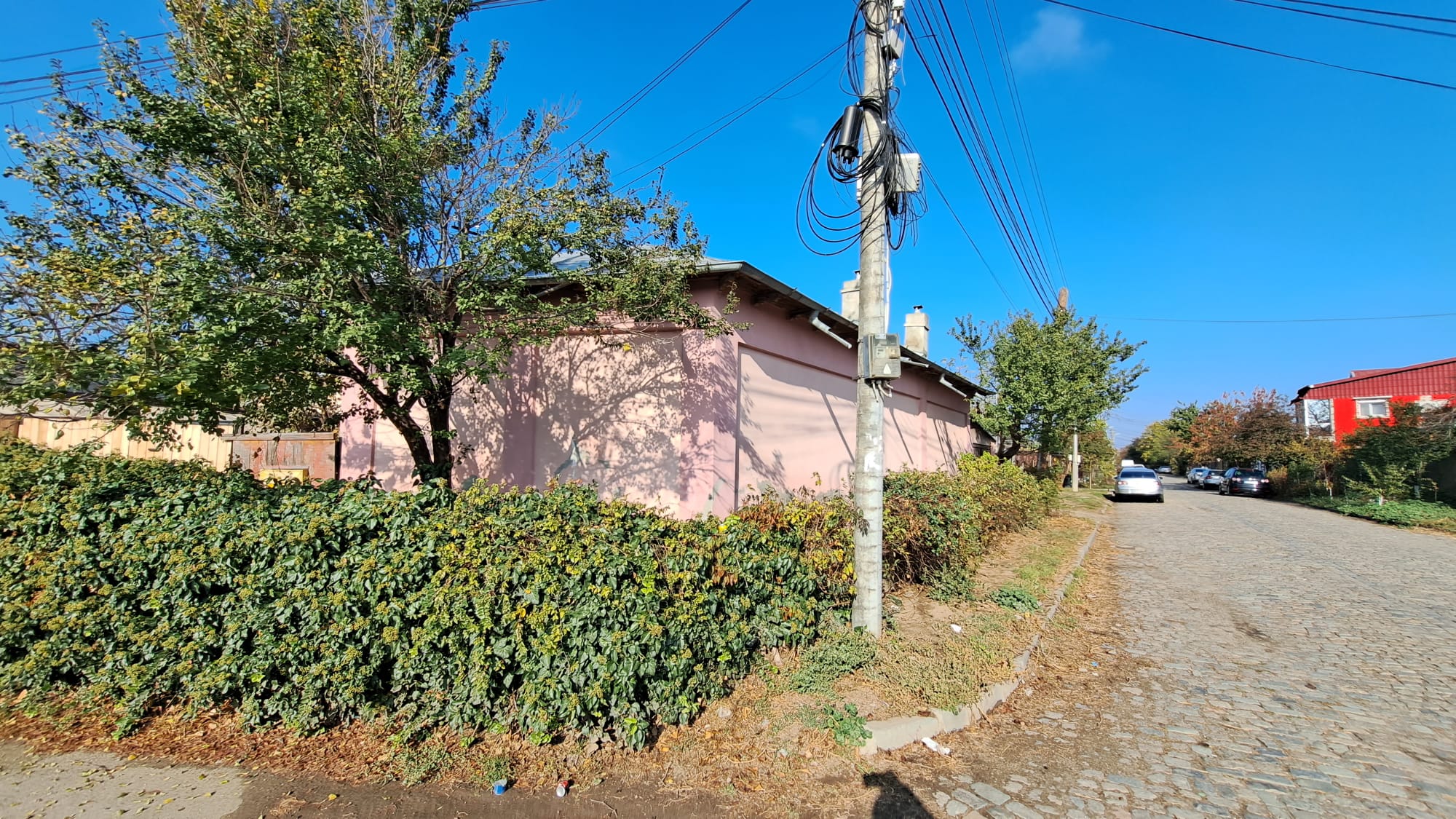 Ocazie!!! Casa 3 camere, 80 mp utili, centrala gaze, curte