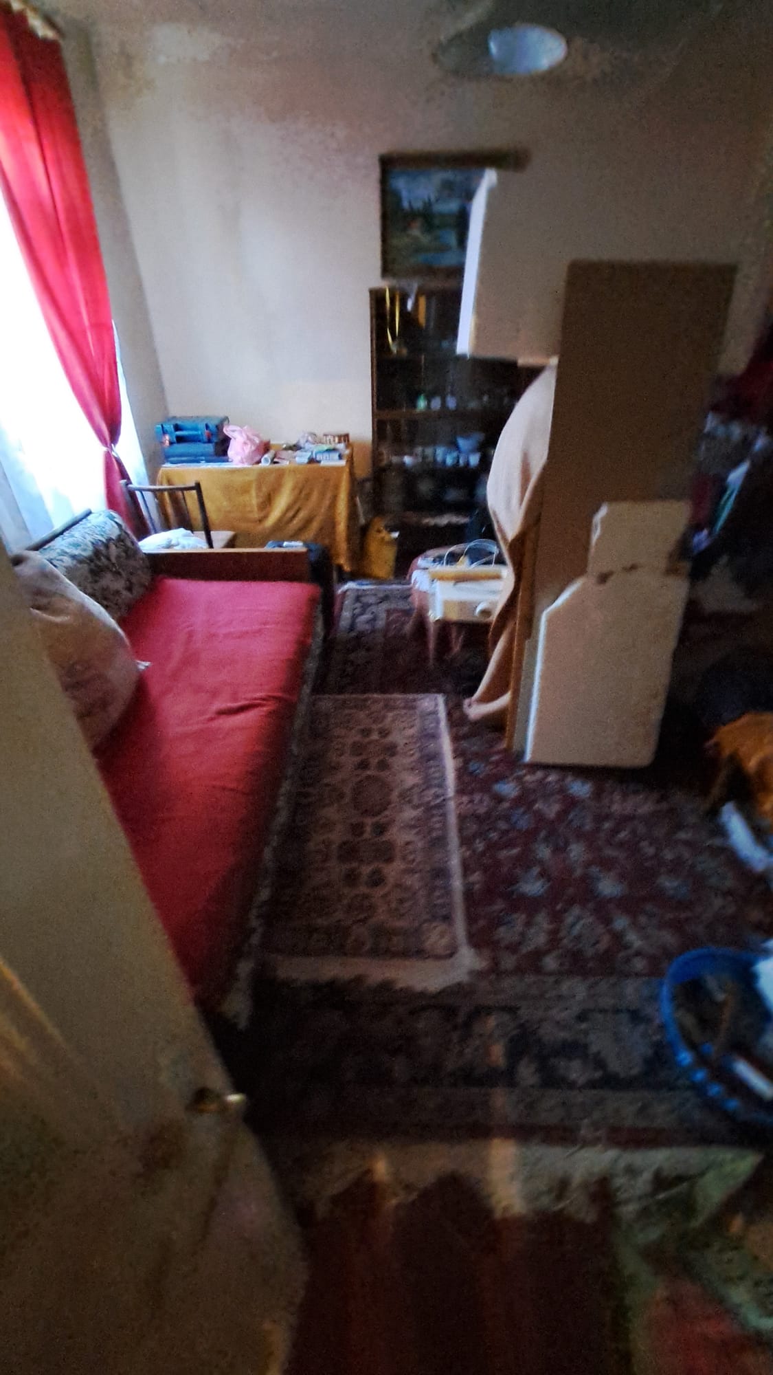 Ocazie!!! Casa 3 camere, 80 mp utili, centrala gaze, curte