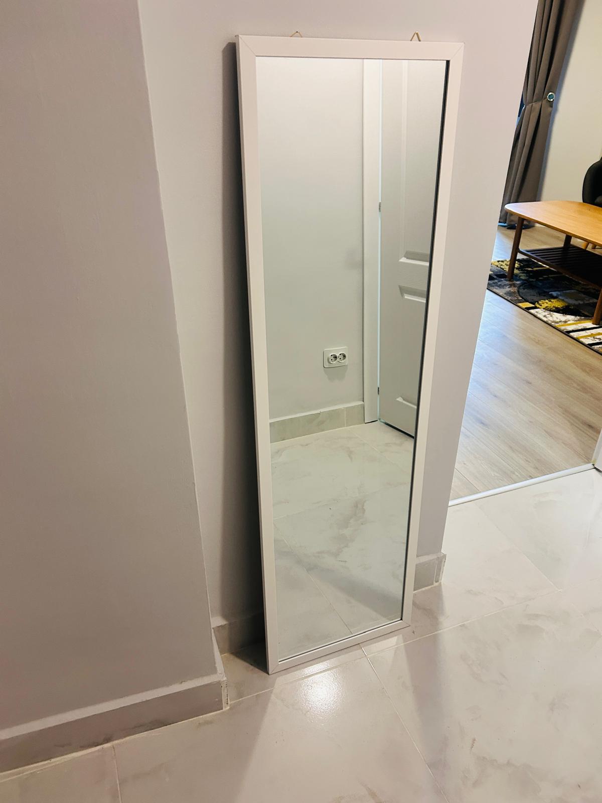 Garsonieră de închiriat – Rond Piața Alba Iulia, București