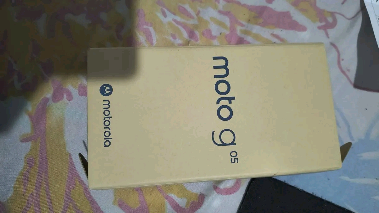Vând Motorola g05