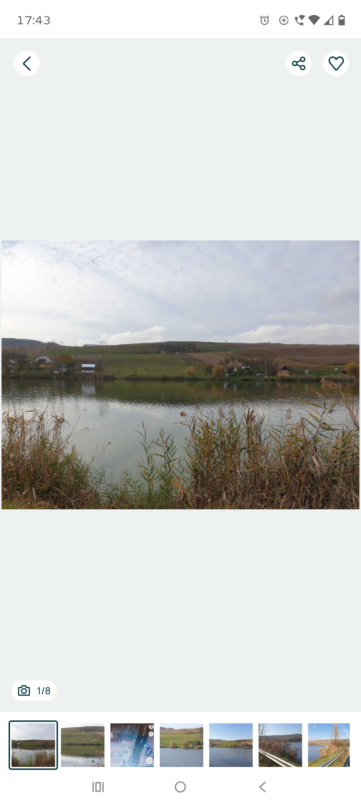 Teren intravilan cu front la lac