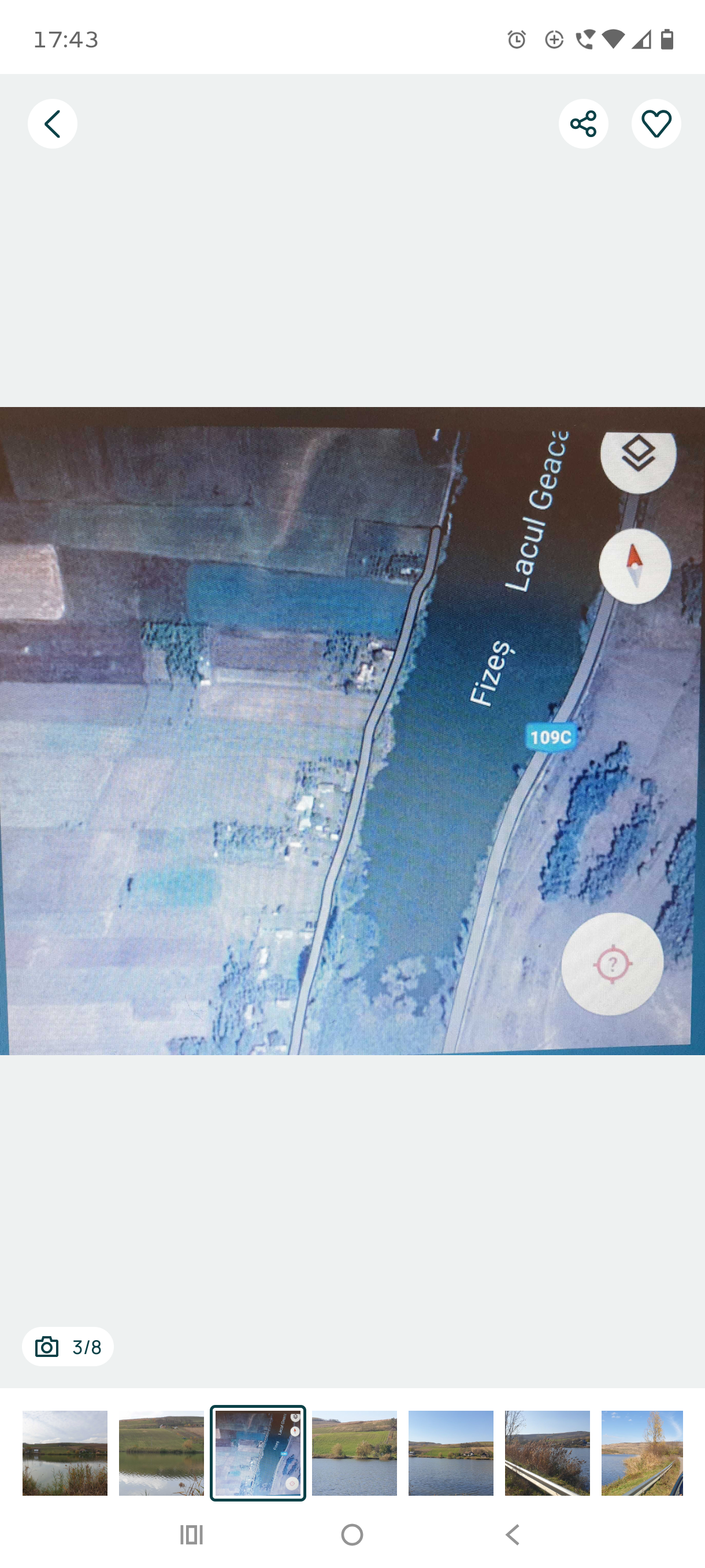 Teren intravilan cu front la lac
