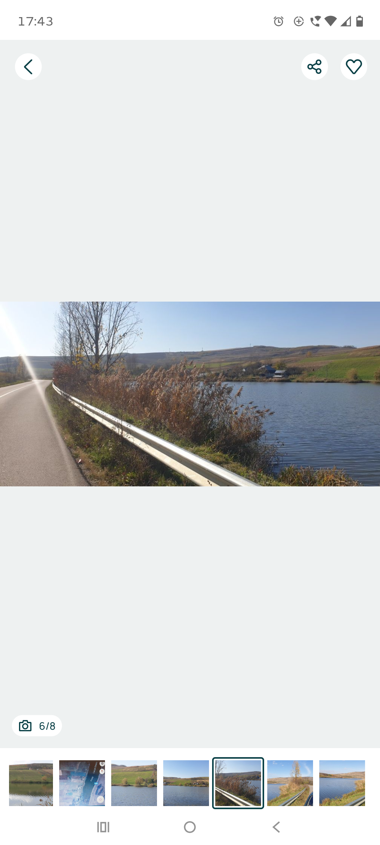 Teren intravilan cu front la lac