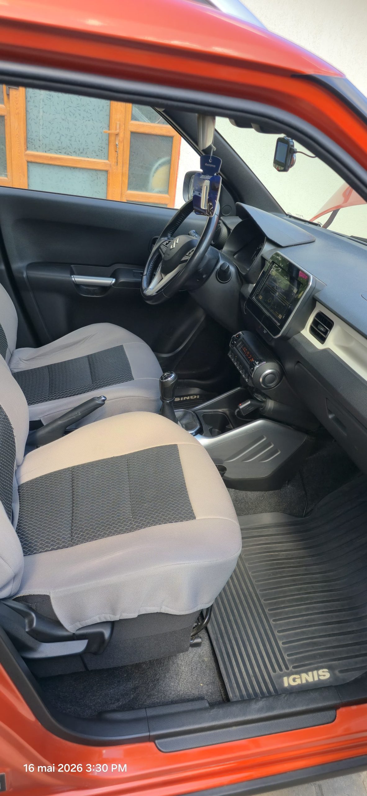 Minisuv hibrid ideal pentru oraș și pentru drumurile lungi, consum redus