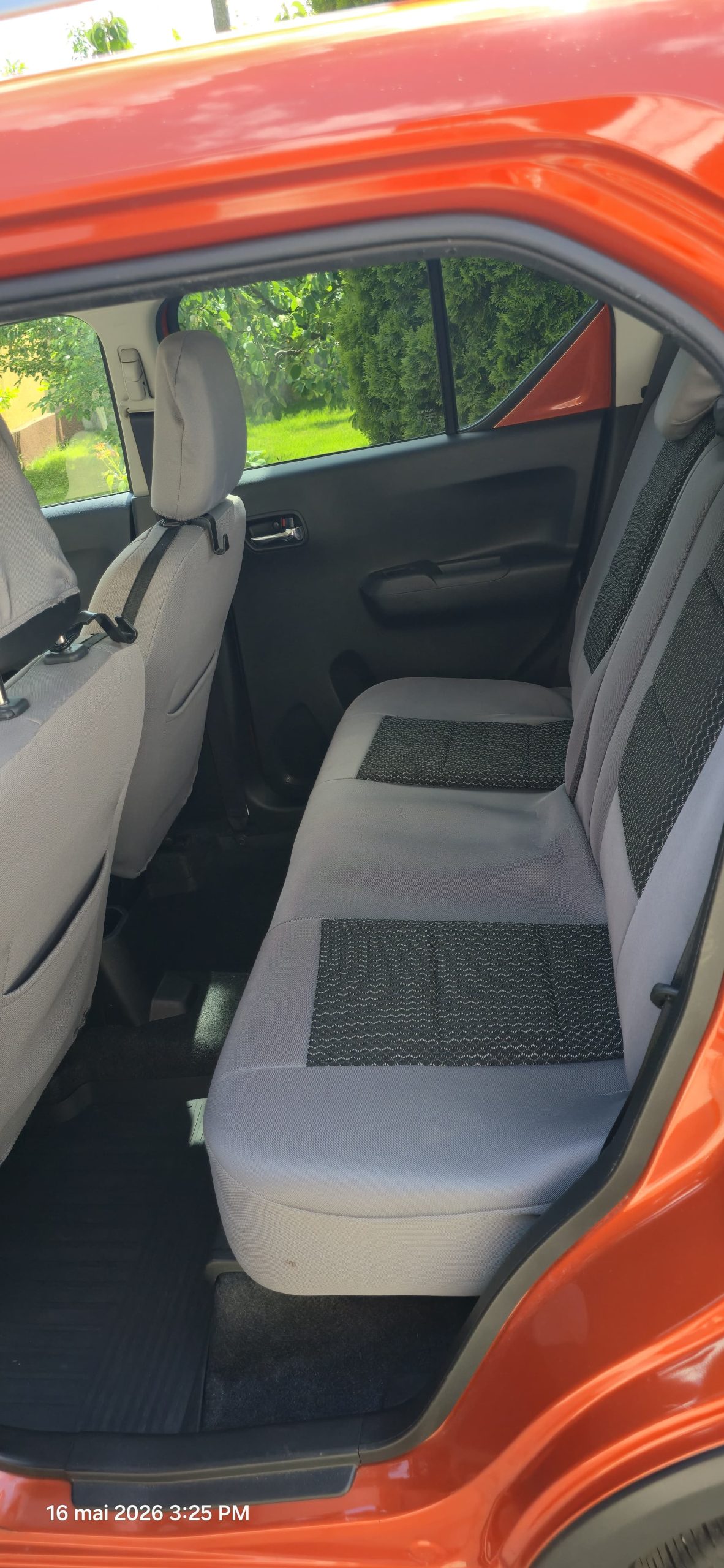 Minisuv hibrid ideal pentru oraș și drum lung, consum redus