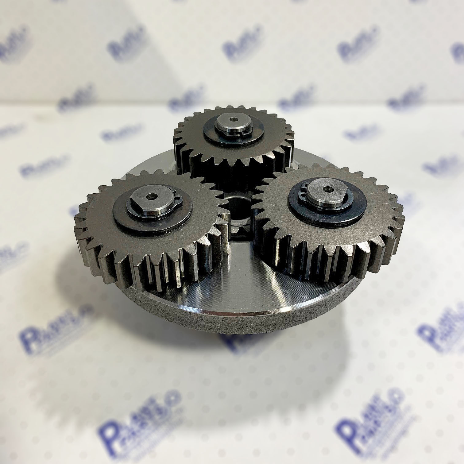 Pinion in transmisie finala