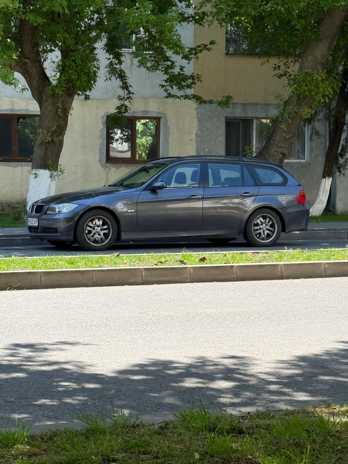 Vând BMW în stare foarte bună!