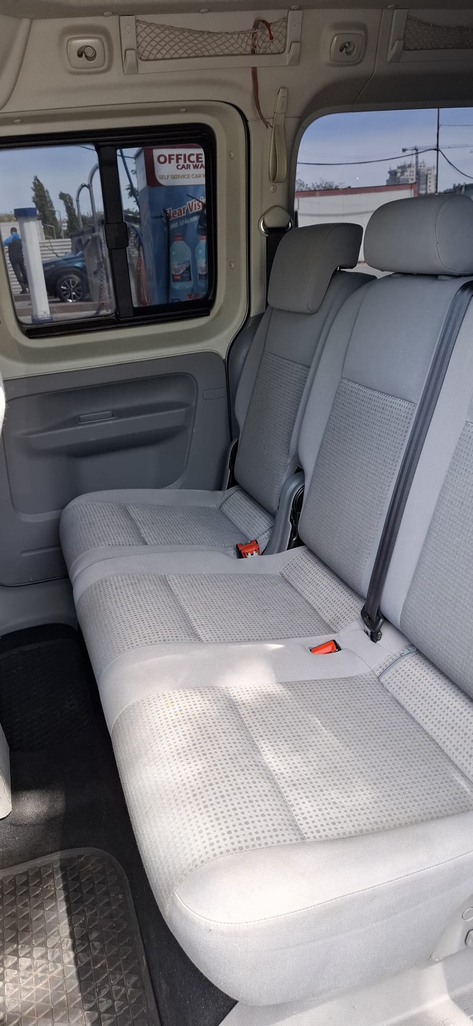 Vând Volkswagen Caddy Life