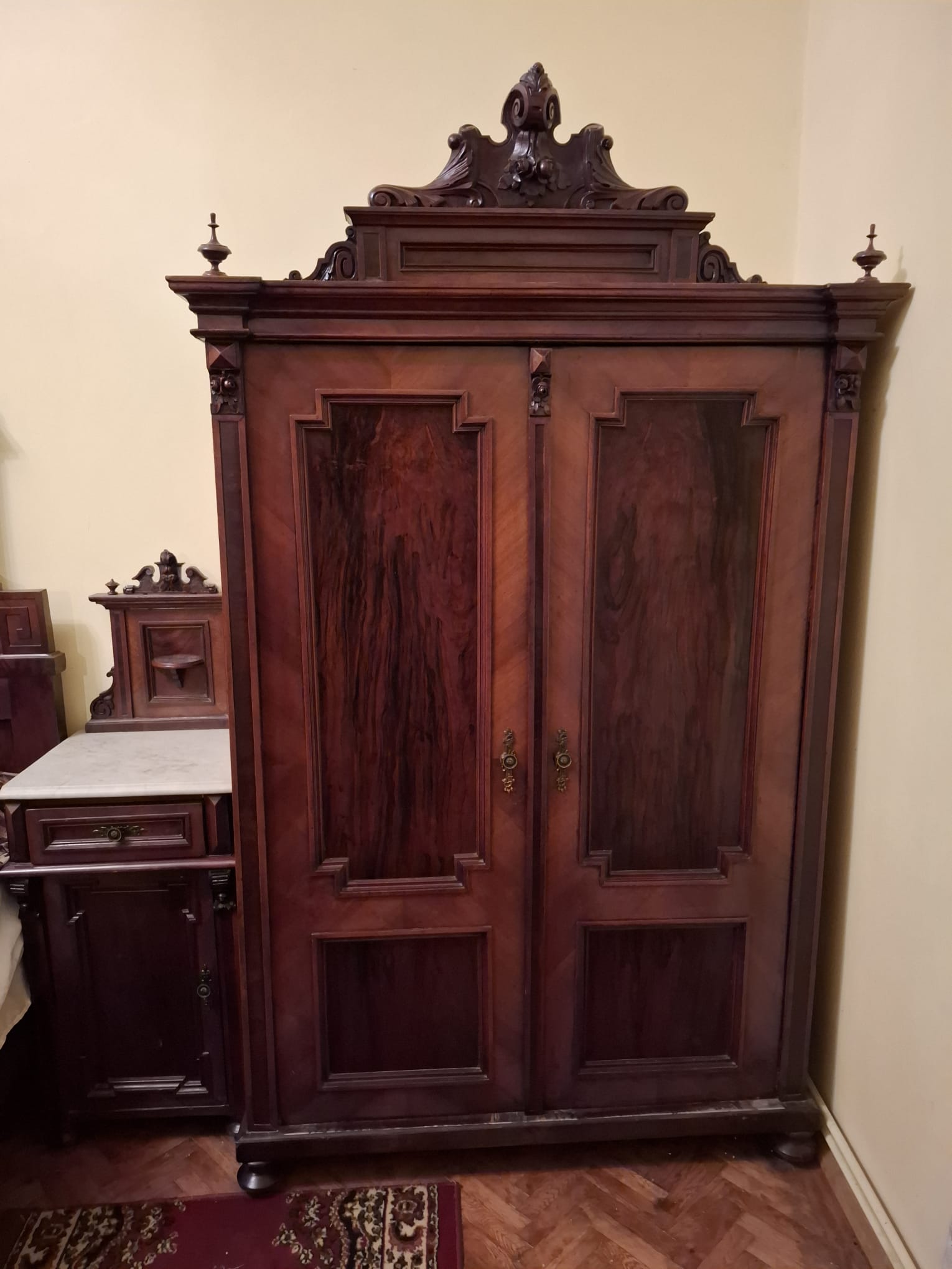Mobilier vechi