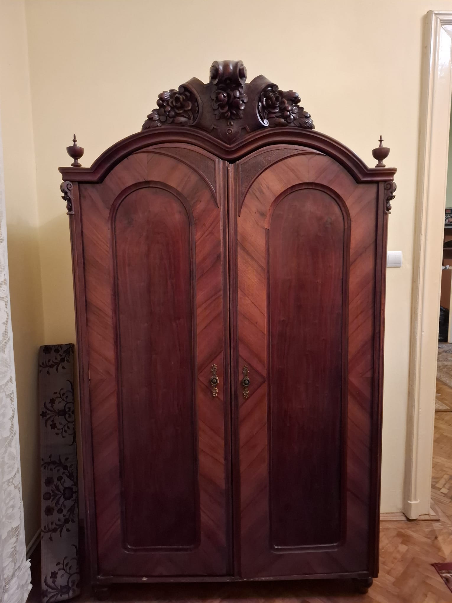 Mobilier vechi