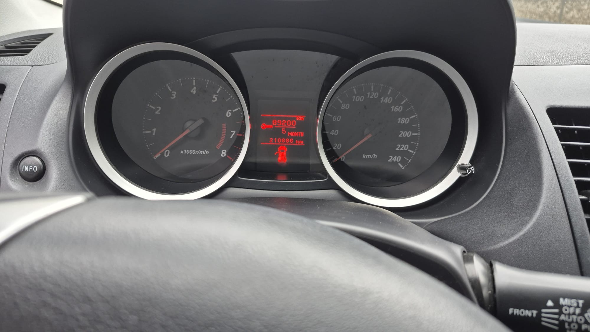 Mitsubishi Lancer aspirat 2011