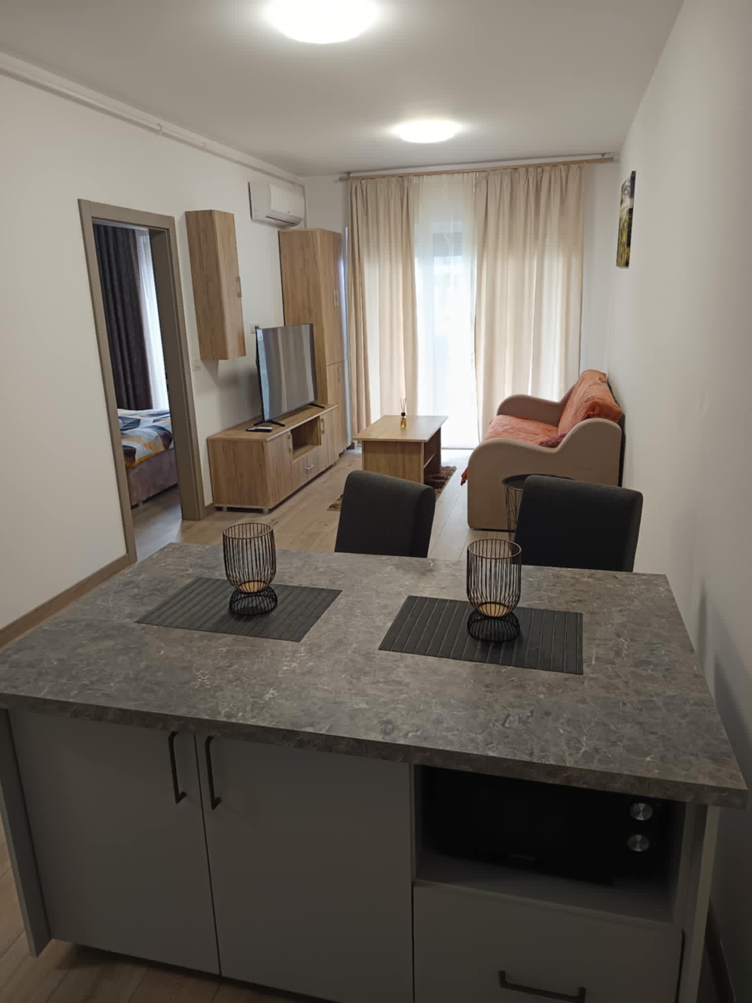 Inchiriez apartament in regim hotelier complex rezidential