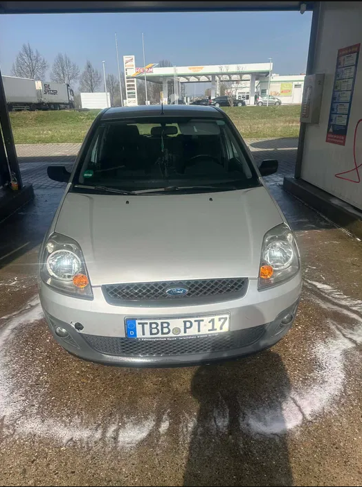 Ford fiesta din 2009, motor 1.4 , masina personala