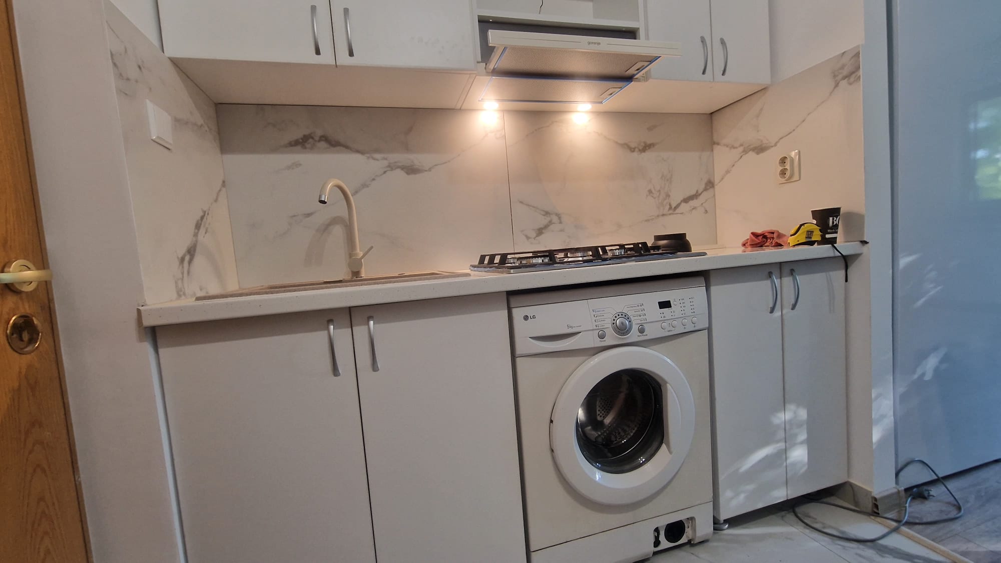 Garsoniera mare 1200 lei