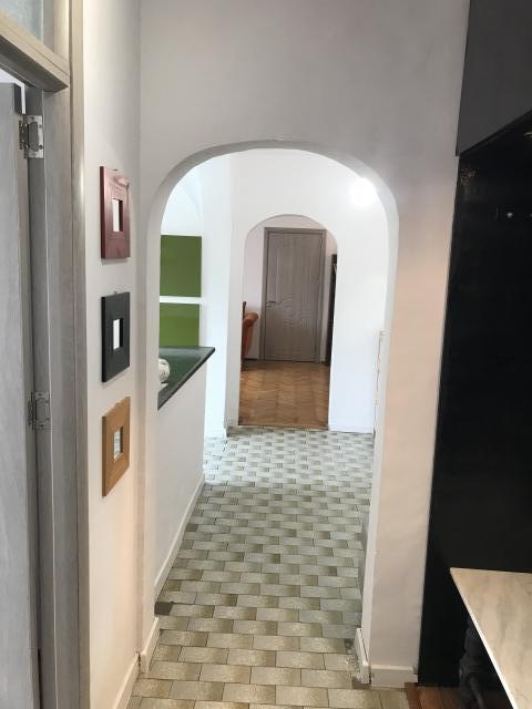 Inchiriez apartament 3 camere, semidecomandat, 70mp, mobilat si utilat, Turda, 699euro