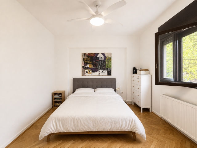 Apartament 4 camere,100mp utili,parter de vila,Piata Alba Iulia,340.000euro