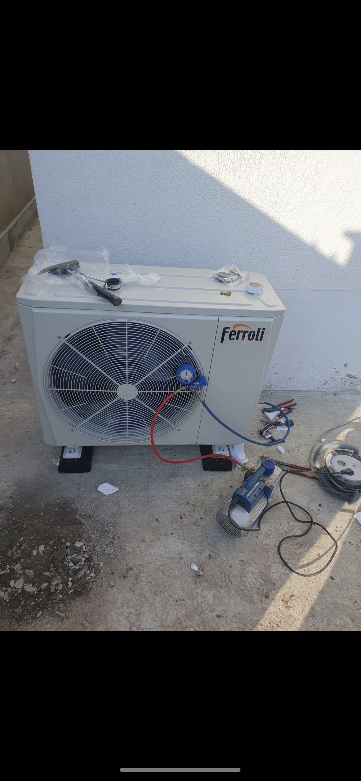 Instalatii sanitare, încalzire pardoseala, centrale termice,pompe caldura, panou solar