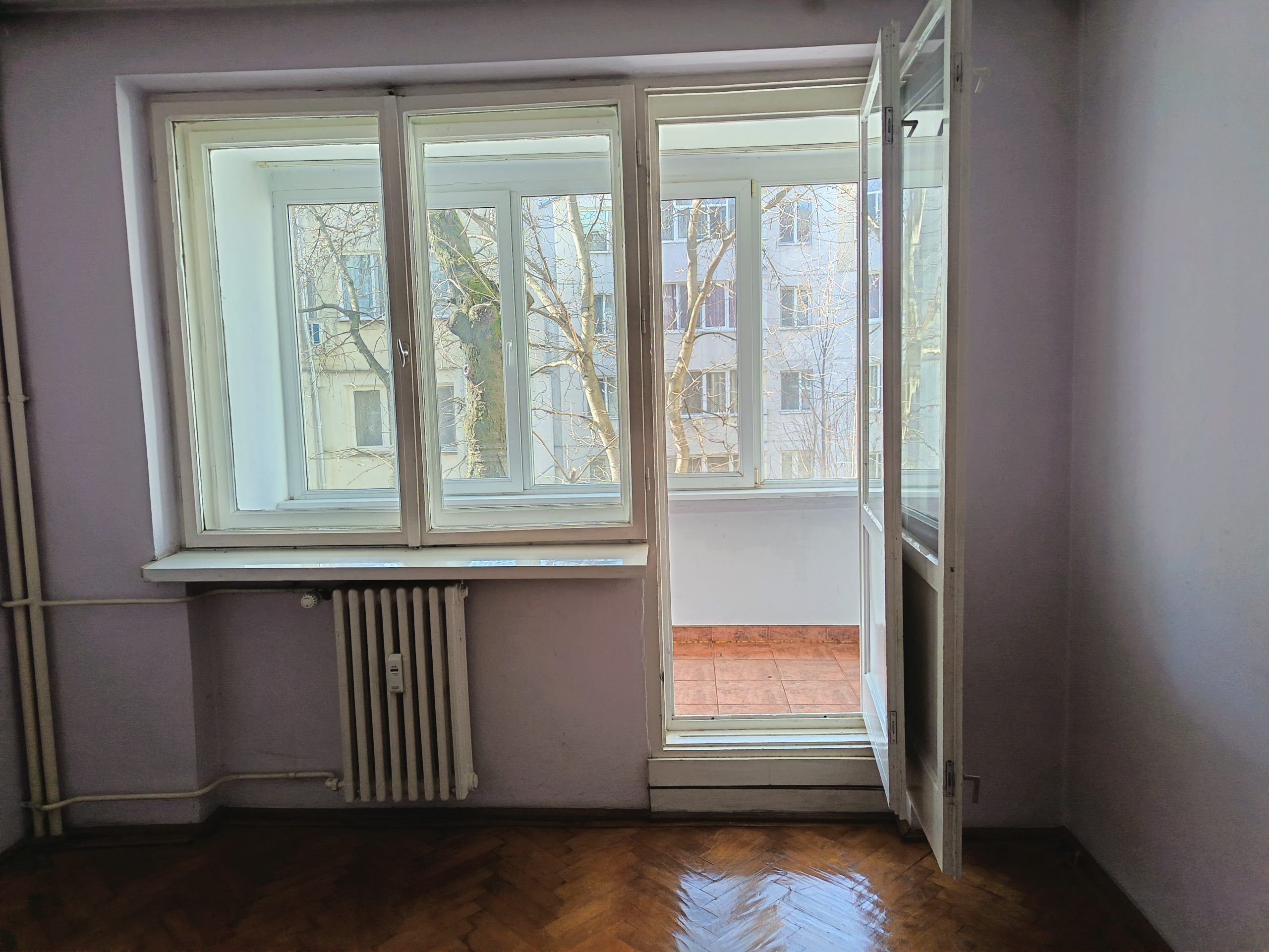 Vând apartament 3 camere decomandate