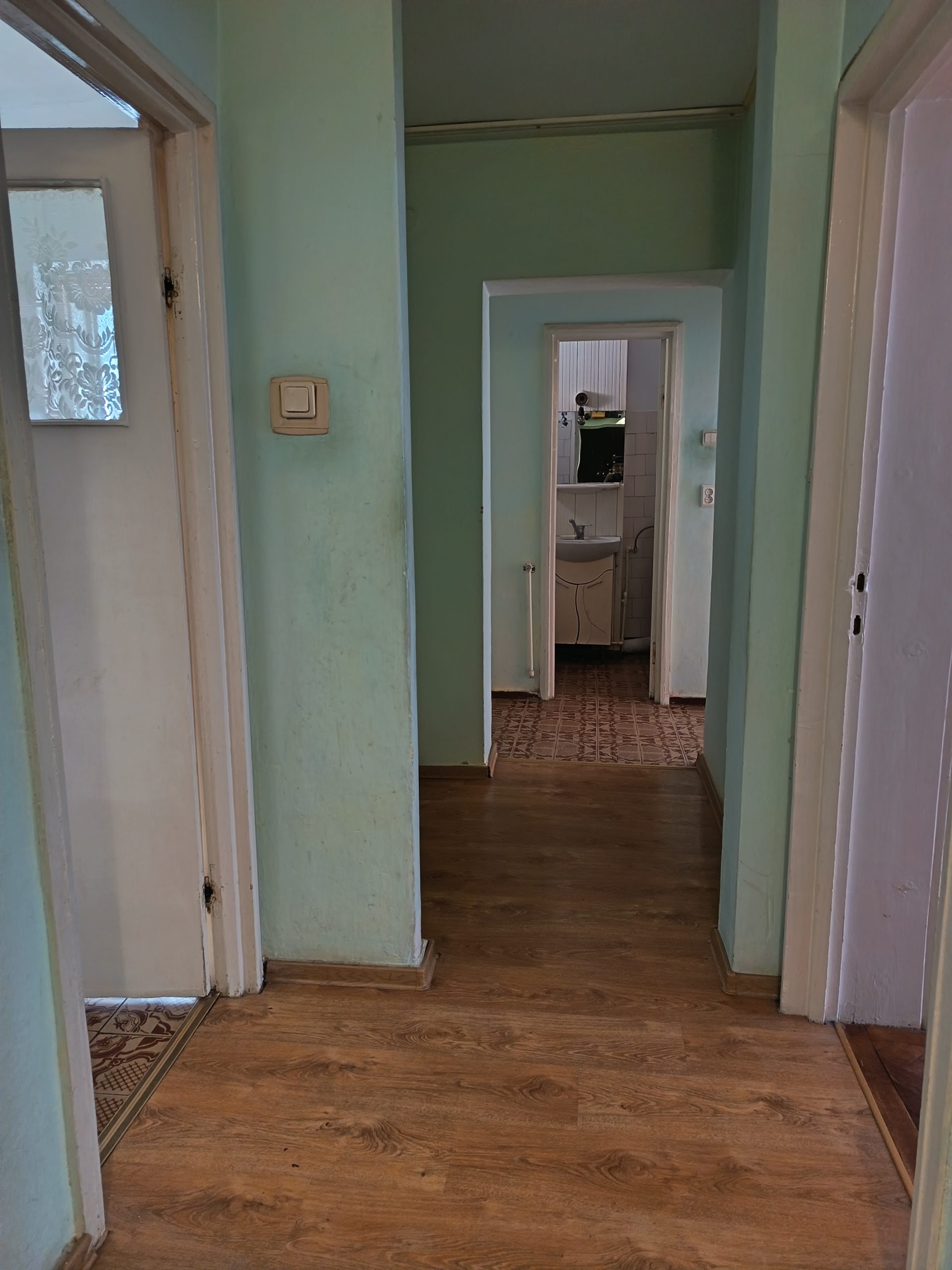 Vând apartament 3 camere decomandate