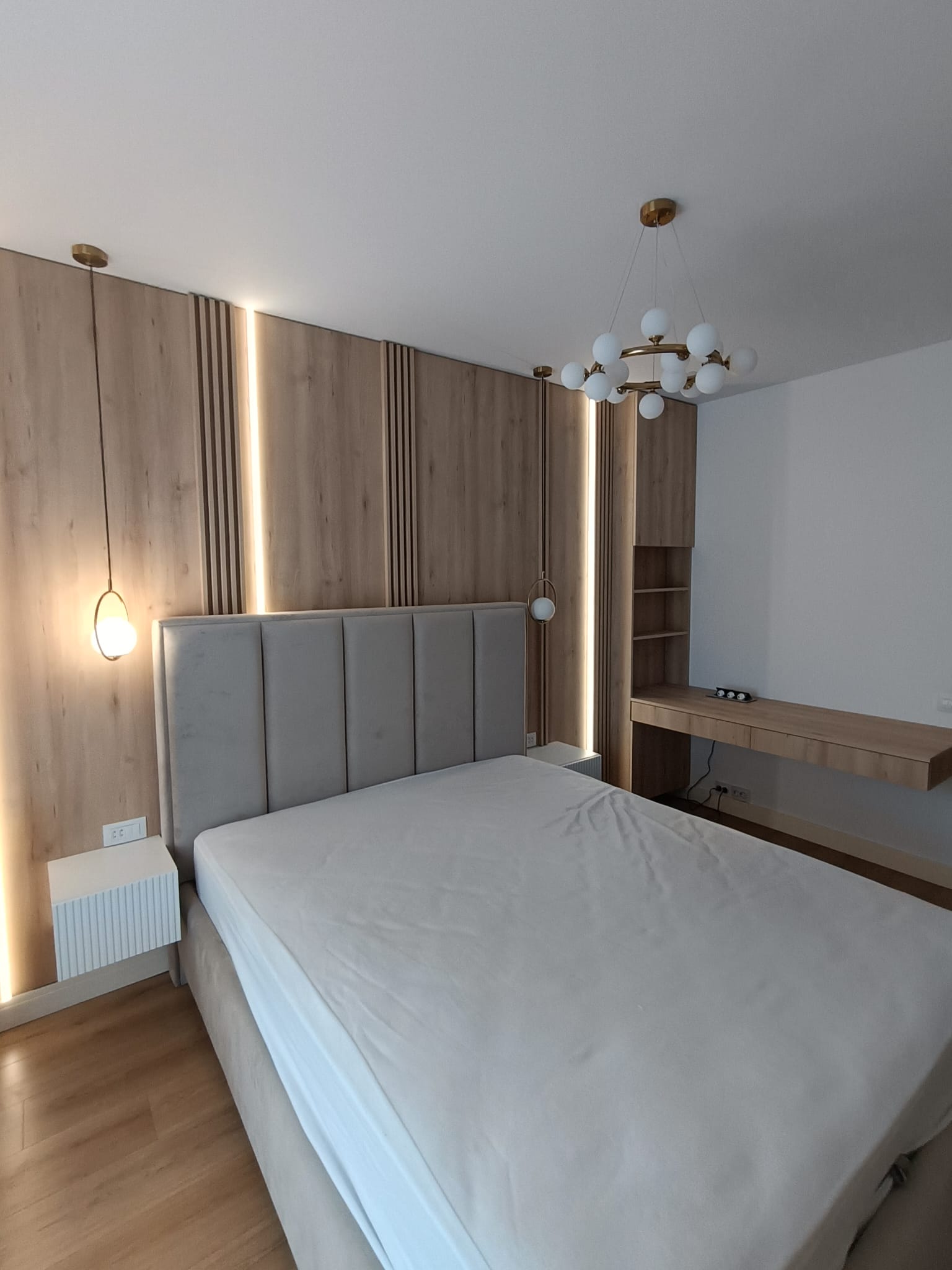 Mobila dormitor la comanda – Cere o oferta personalizata