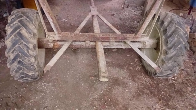 Vand urgent căruță cu proțap