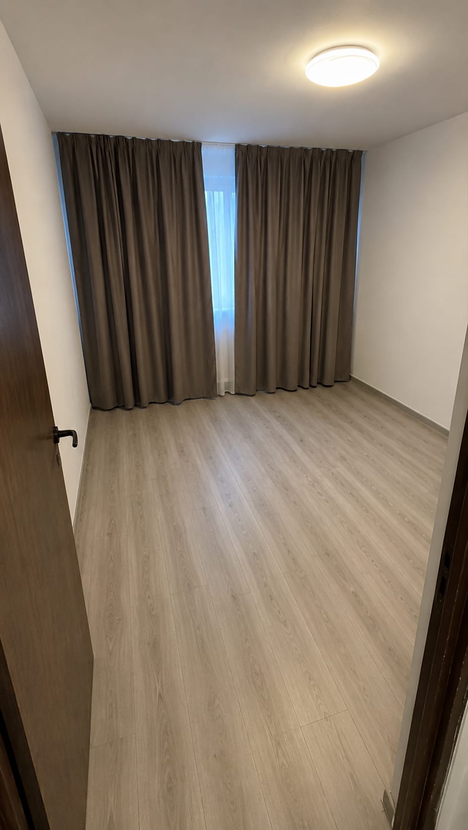 Închiriere apartament 2 camere nemobilat