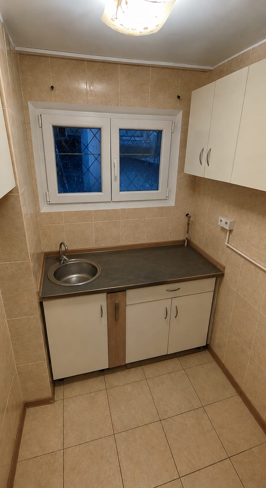 Închiriere apartament 2 camere nemobilat