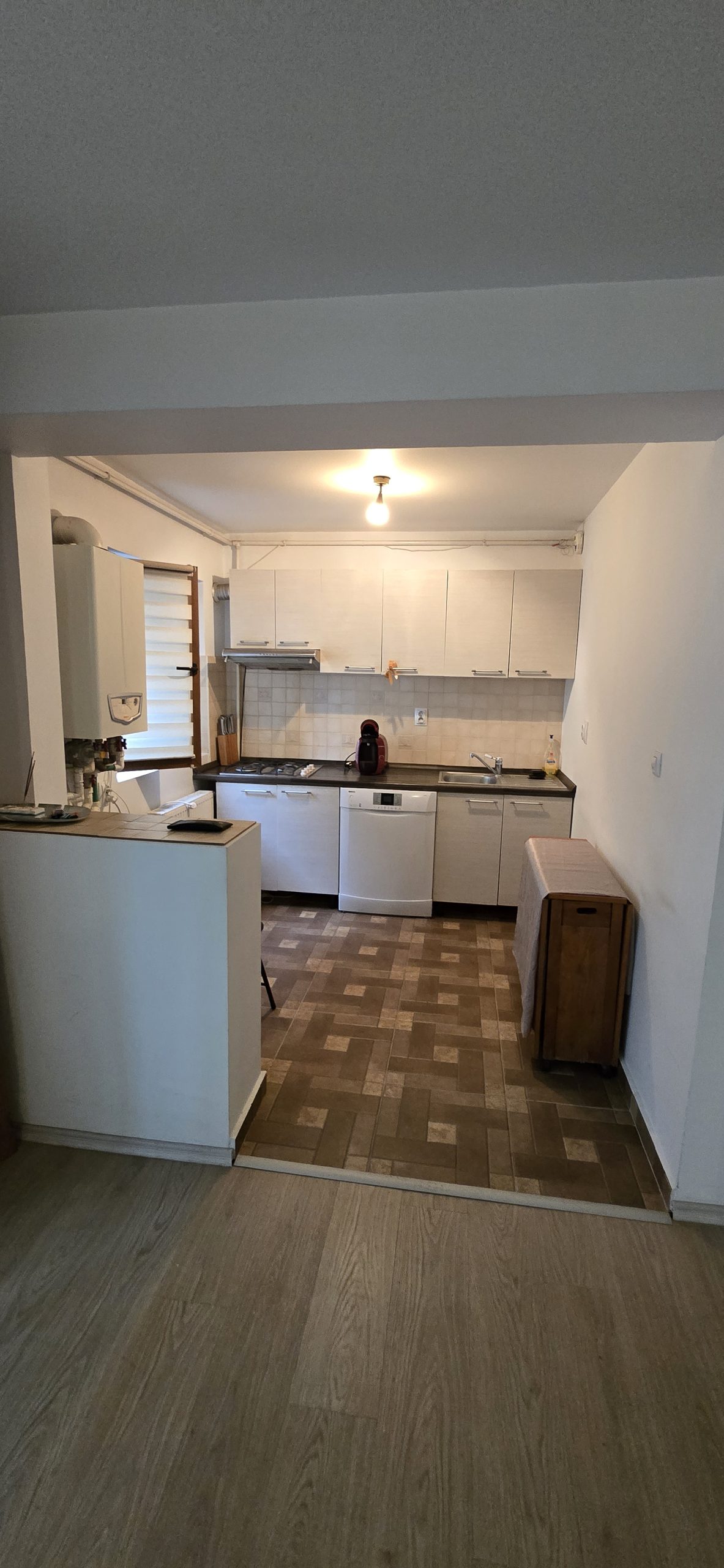 Garsonieră spațioasă 47 mp | Etaj 1din 4 | Bloc 2012 | Loc de parcare inclus | 68.500 euro