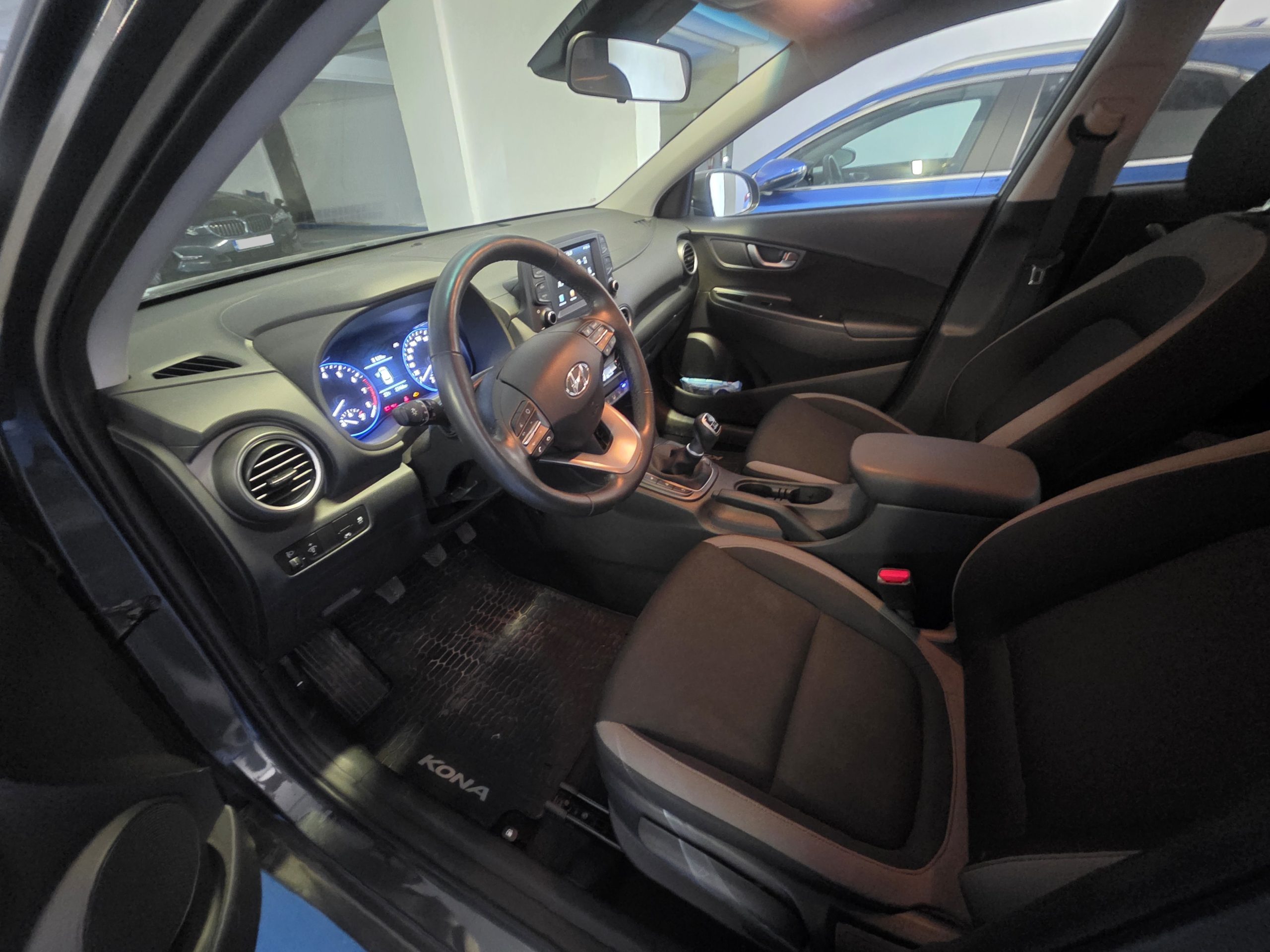 Hyundai Kona Highway 1.0 T-GDi 120 CP | 23.500 km |2 seturi complete de roți