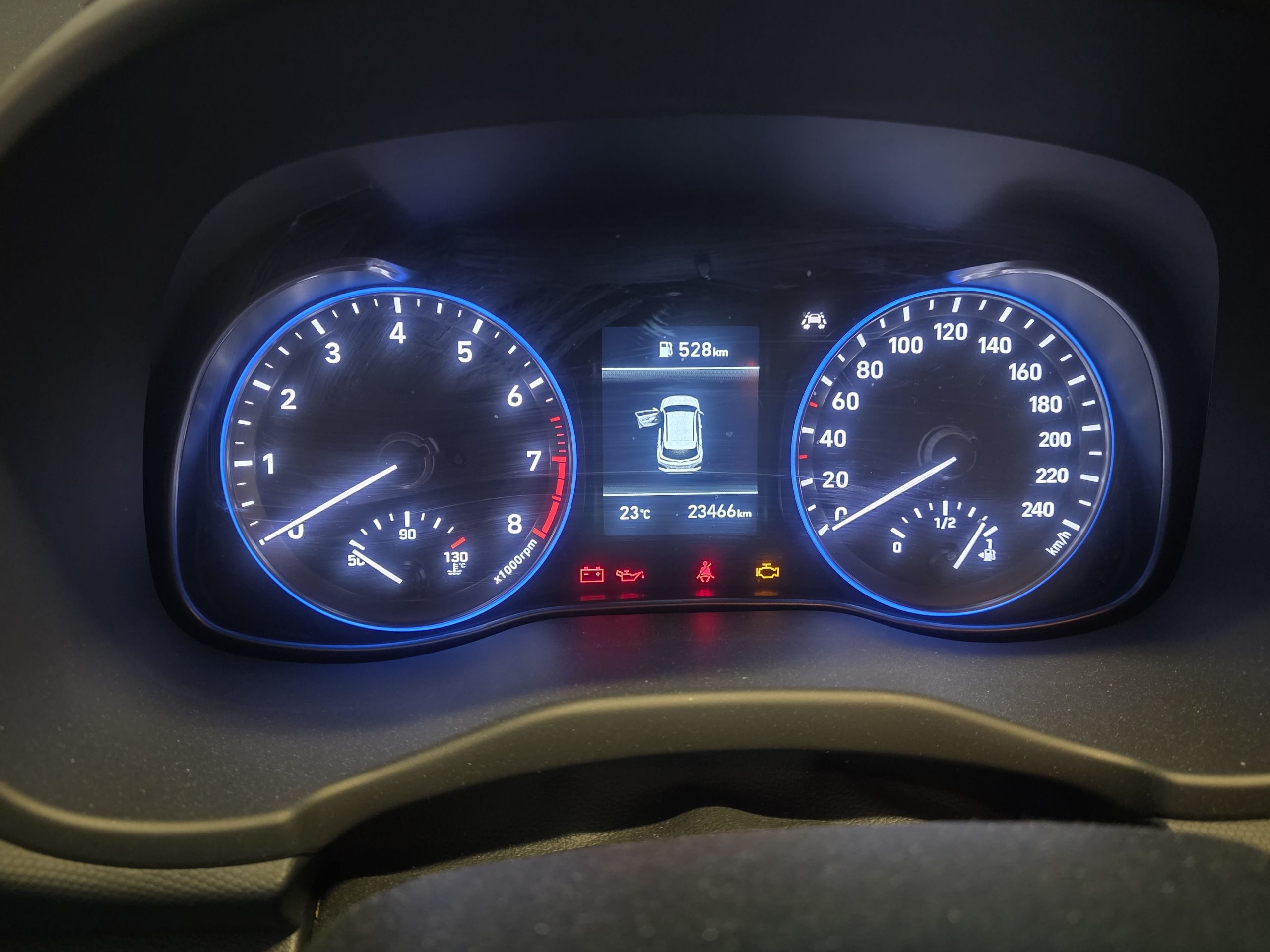 Hyundai Kona Highway 1.0 T-GDi 120 CP | 23.500 km |2 seturi complete de roți