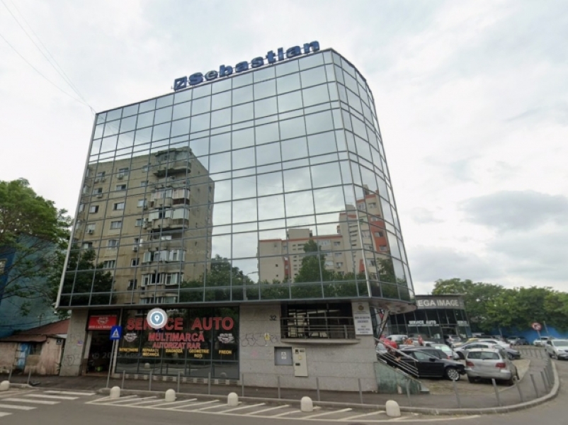Inchiriez spatiu de birouri, zona Metrou Brancoveanu, 260mp, 10euro