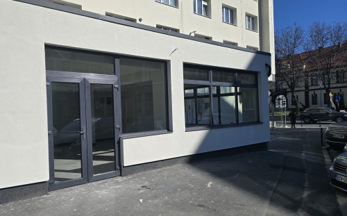 Inchiriez spatiu comercial 70mp utili,Centrul Civic, Brasov, 1.500euro