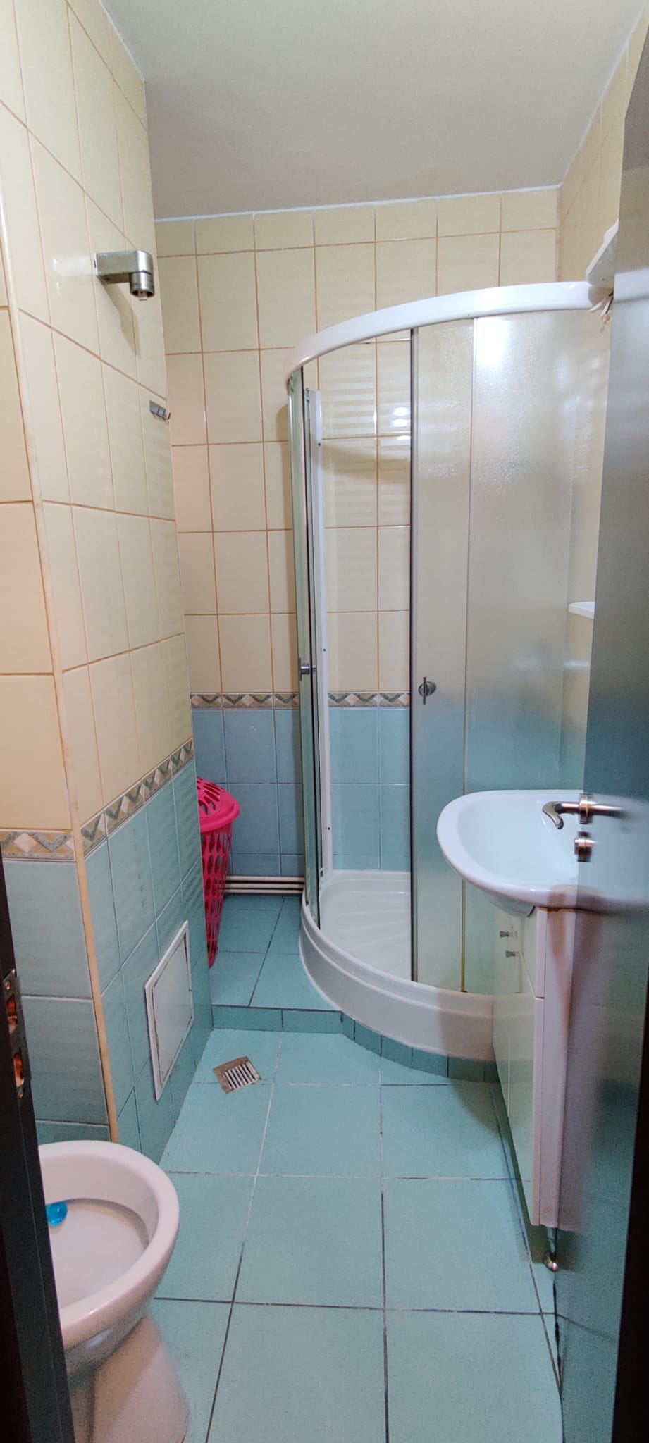Inchiriez apartament 2 camere, zona Grivitei