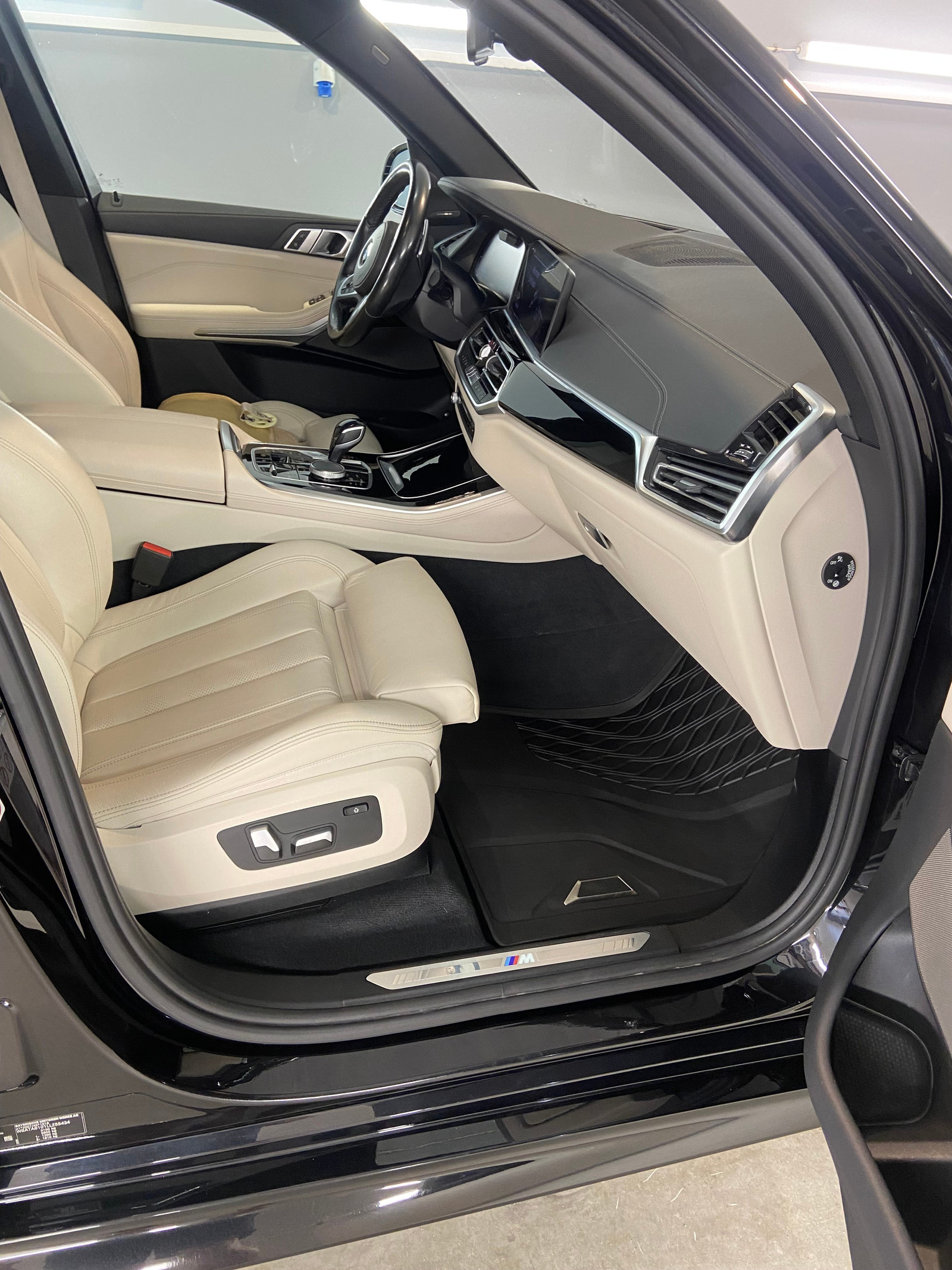 2020 BMW X5 M-Sport-XDRIVE45E