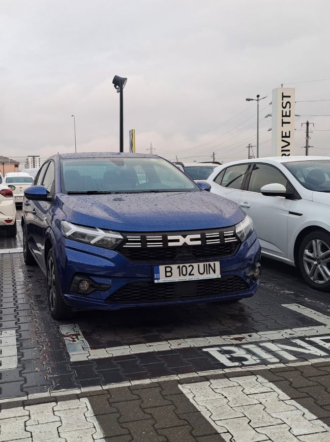 Rent a car Dacia automat pret de la 45 euro/zi